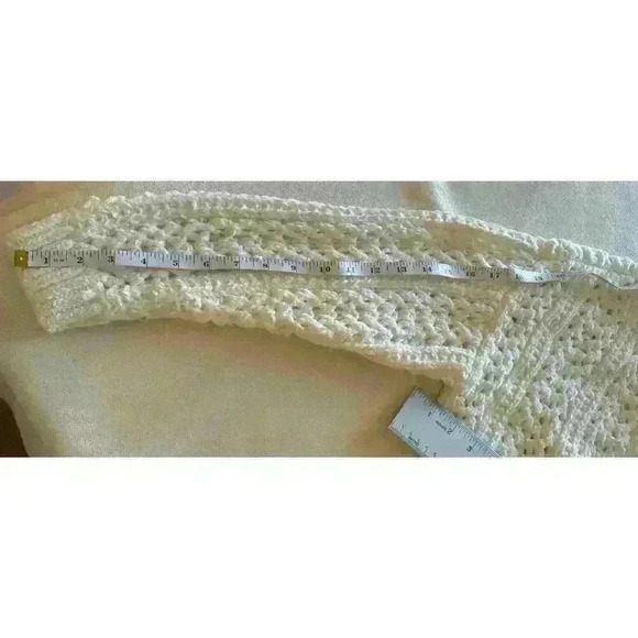 Hello Nite Super Soft Cream Cardigan Size M EUC Beautiful Open Knitted Pattern - Picture 9 of 9
